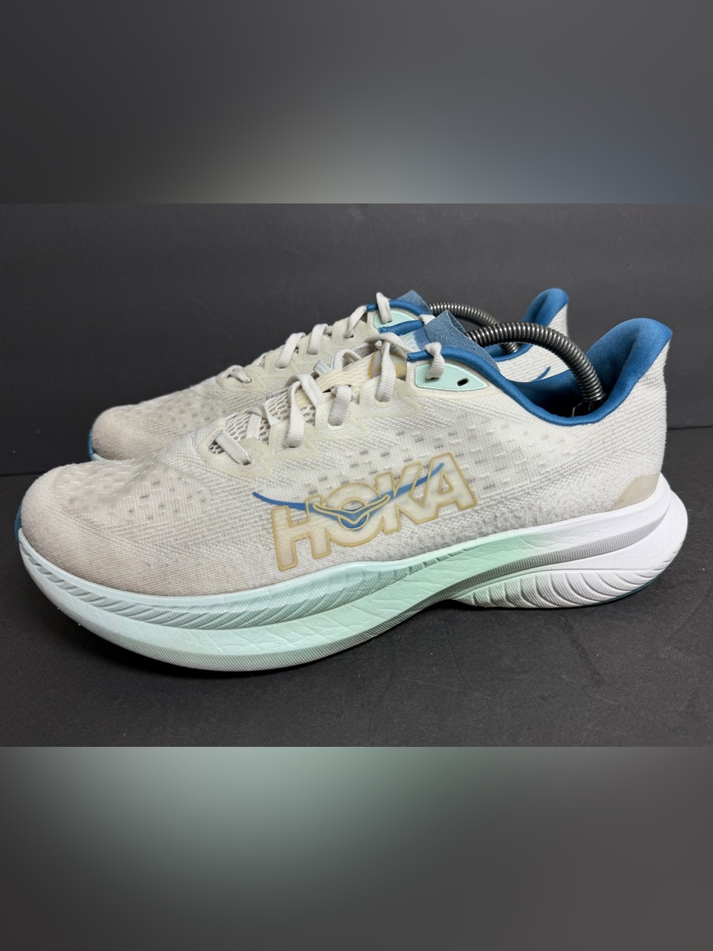 Hoka One One Mach 6 Mens Size 11 White Athletic 1147790 FTG Shoes Sneakers